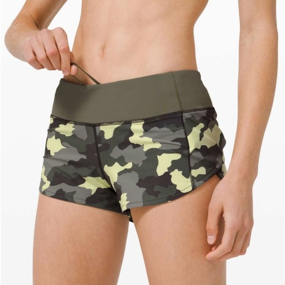 Lululemon Speed Up Short 2.5”Low Rise Heritage 365 Camo Crispin Green Multi Sz 4 - Picture 4 of 9